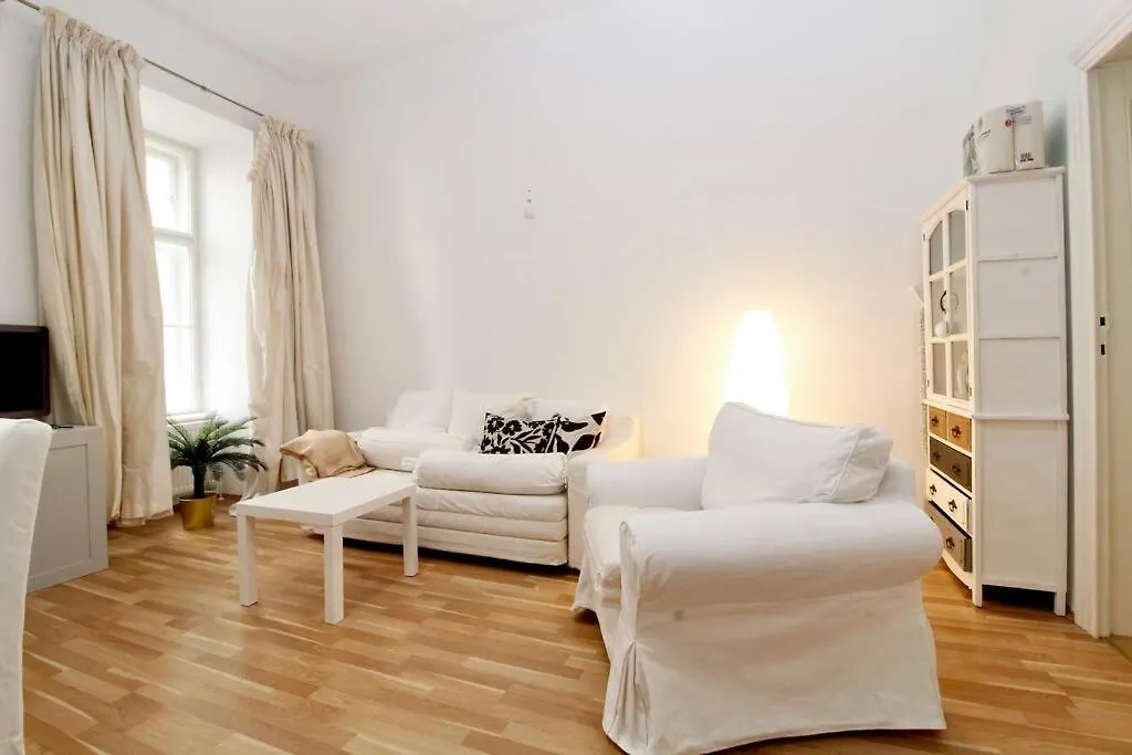 Central And Comfy City Apartment Bécs Ausztria
