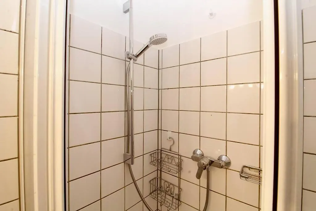 Central And Comfy City Apartment Bécs