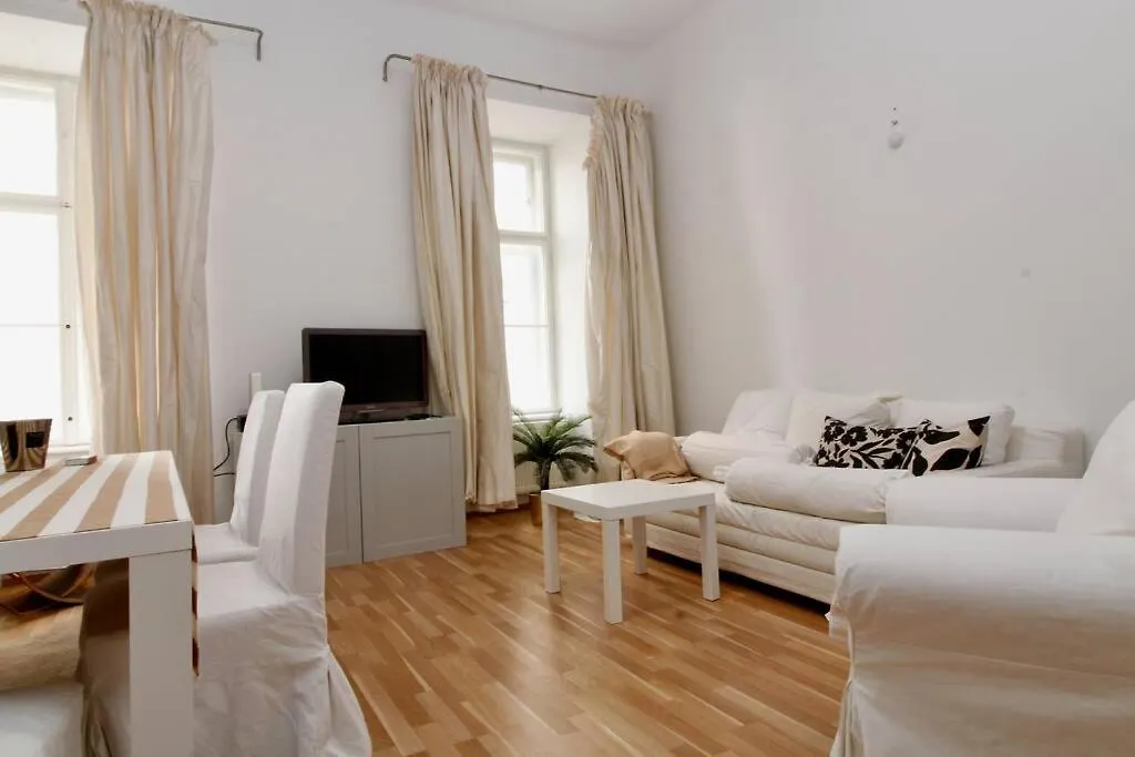 Central And Comfy City Apartment Vienna