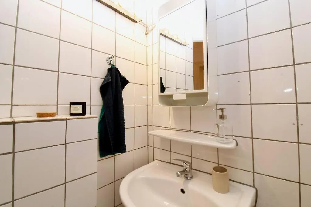 Central And Comfy City Apartment Vienna